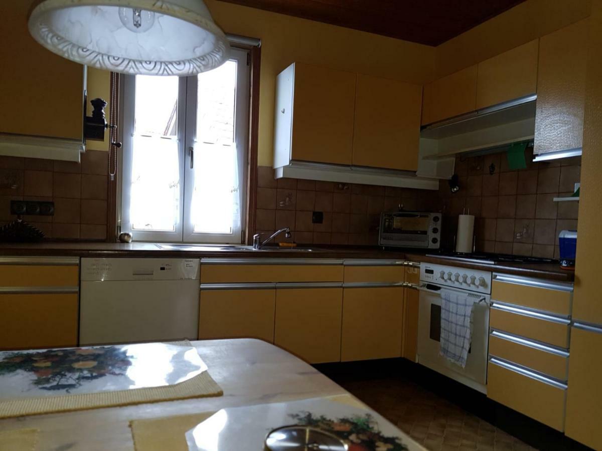 Ferienwohnung Zentrumsnah Esslingen am Neckar Esterno foto